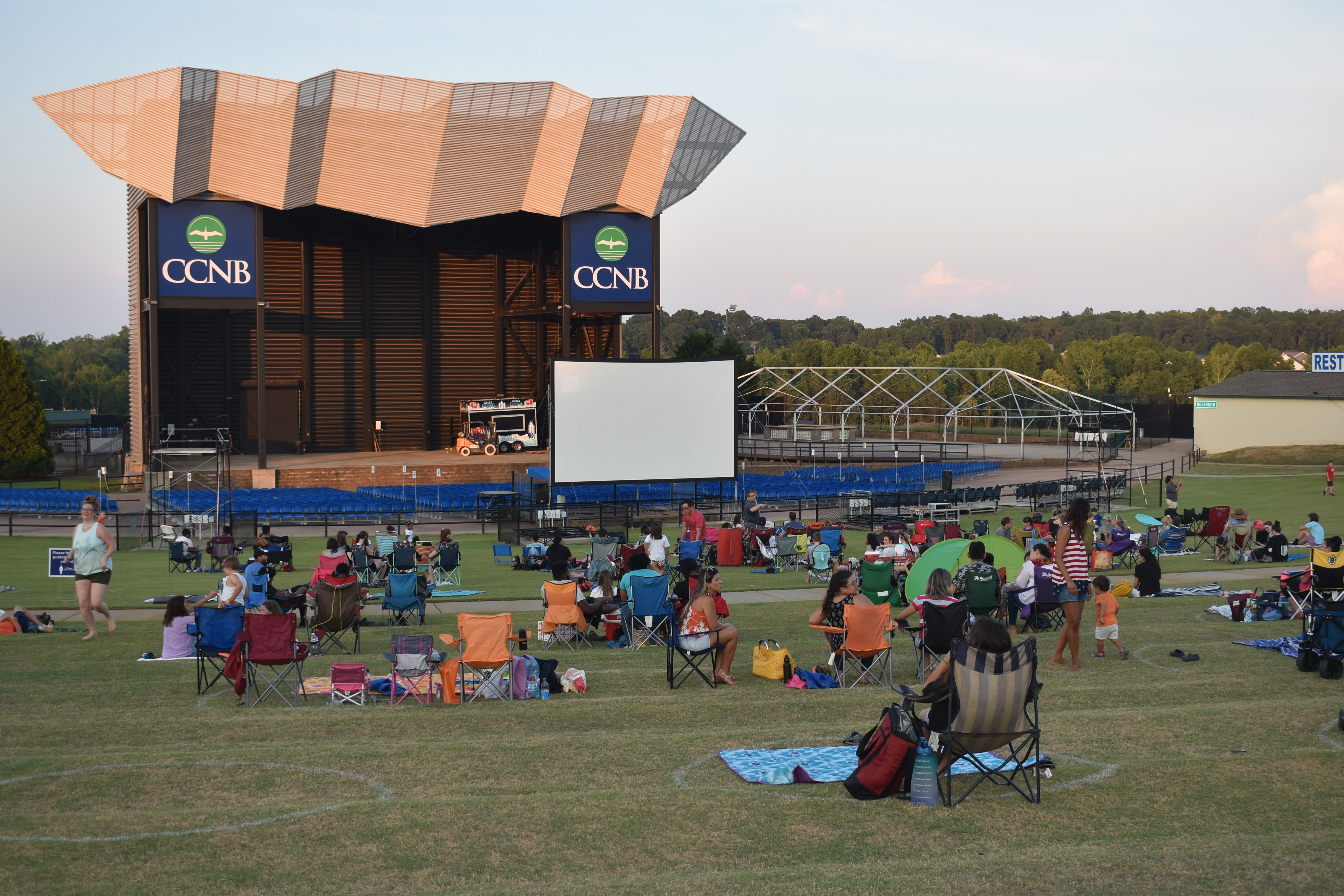 Scenes from Movies in the Park | Simpsonville South Carolina